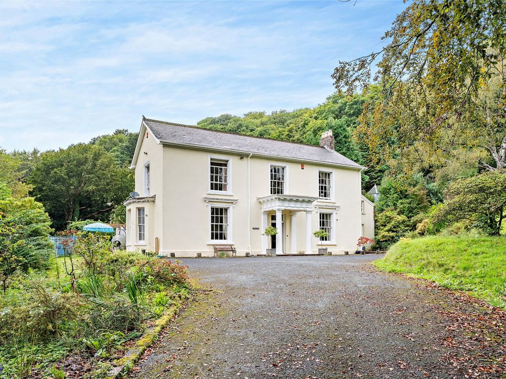 4 bed semidetached house for sale in AlltYCham Drive, Pontardawe