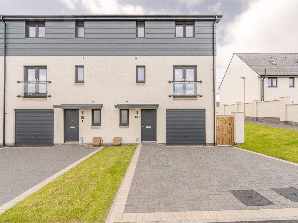 4 bed end terrace house for sale in Viscount Drive, Eskbank, Dalkeith
