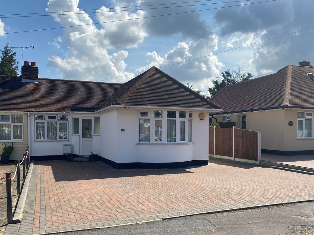 2 bed semidetached bungalow for sale in Baddow Hall Crescent, Great