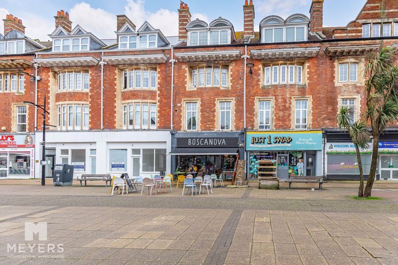 2 bed flat to rent in Christchurch Road, Bournemouth BH1, £1,200 pcm