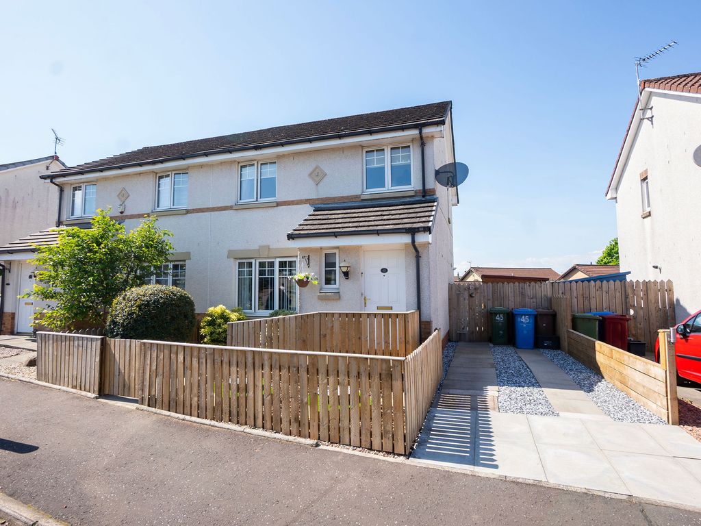 3 bed semidetached house for sale in Greenacre Road, Bonnybridge FK4