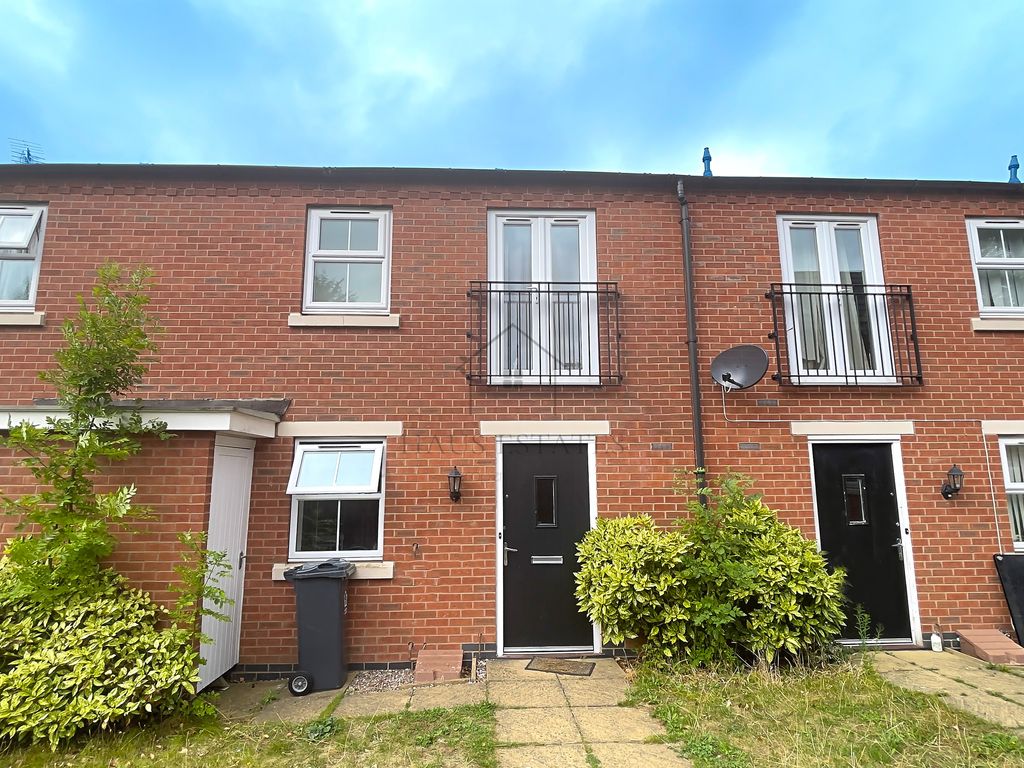 2 bed terraced house to rent in Danbury Place, Leicester