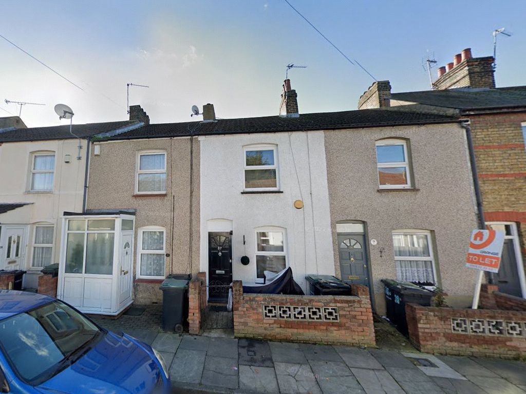2 bed terraced house to rent in Nelson Road, Northfleet, Gravesend