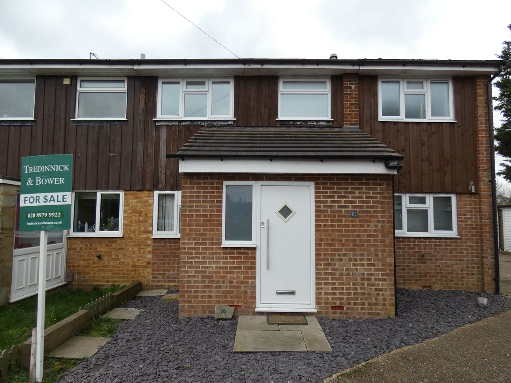 4 bed end terrace house for sale in Francis Close, Shepperton TW17 Zoopla