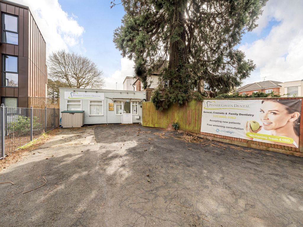 Office for sale in Uxbridge Road, Hatch End, Pinner HA5, £300,000 Zoopla