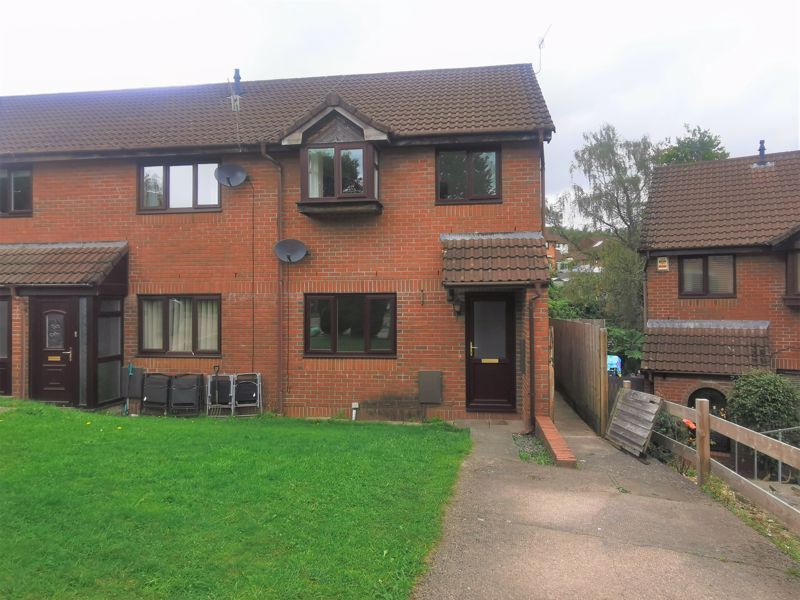 3 bed semidetached house for sale in Ger Yr Afon, CoedYCwm