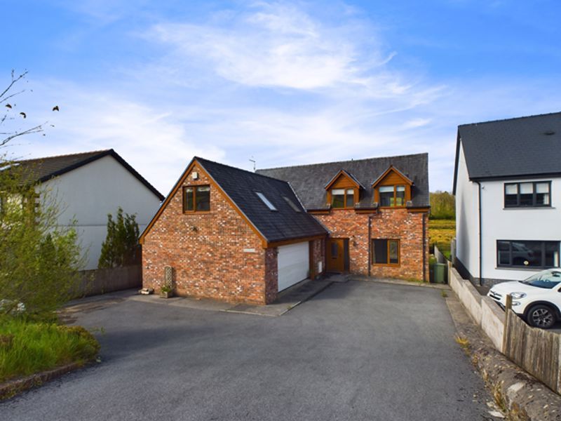 4 bed detached house for sale in Heol Caegwyn, Drefach, Nr. Cross Hands