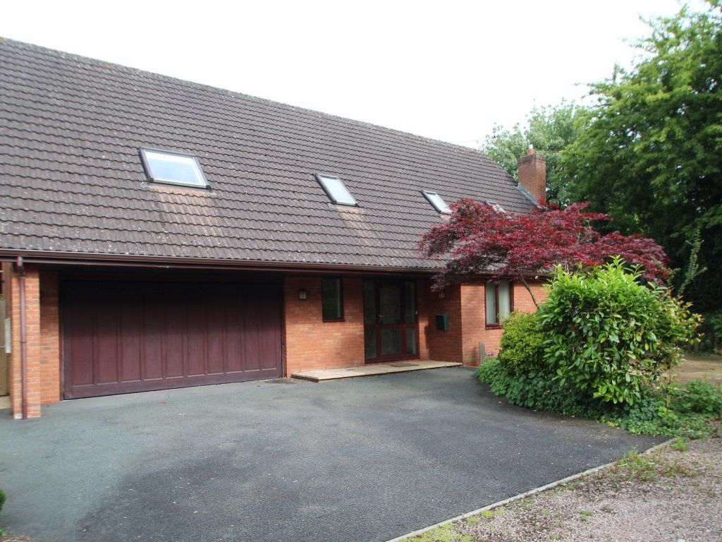 4 bed property to rent in Parsons Walk, Pembridge, Leominster HR6, £