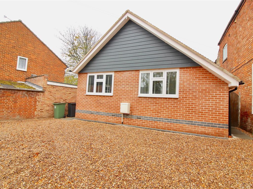 4 bed detached house to rent in Borough Street, Kegworth, Derby DE74 Zoopla