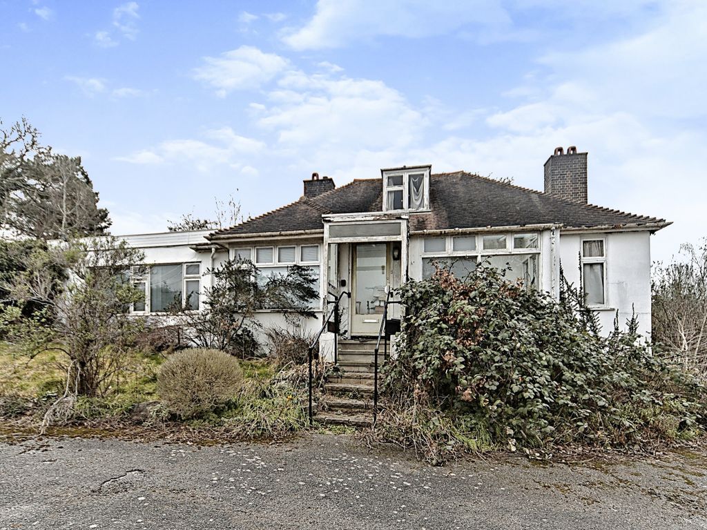 4 bed bungalow for sale in Norbury Hill, London SW16, £850,000 Zoopla