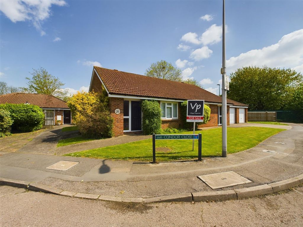 2 bed semidetached bungalow for sale in Talbot Way, Tilehurst, Reading
