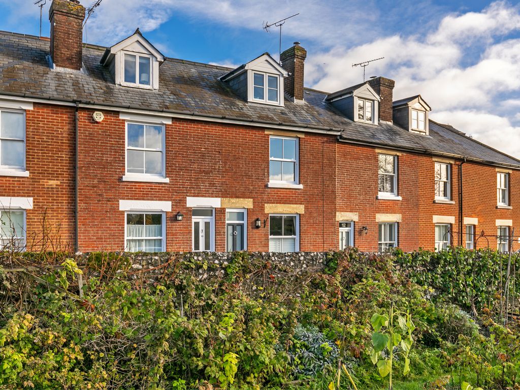 3 bed terraced house for sale in Cripstead Lane, Winchester SO23, £