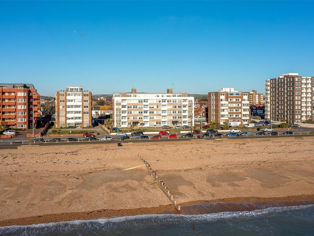 3 bed flat for sale in West Parade, Worthing, West Sussex BN11, £