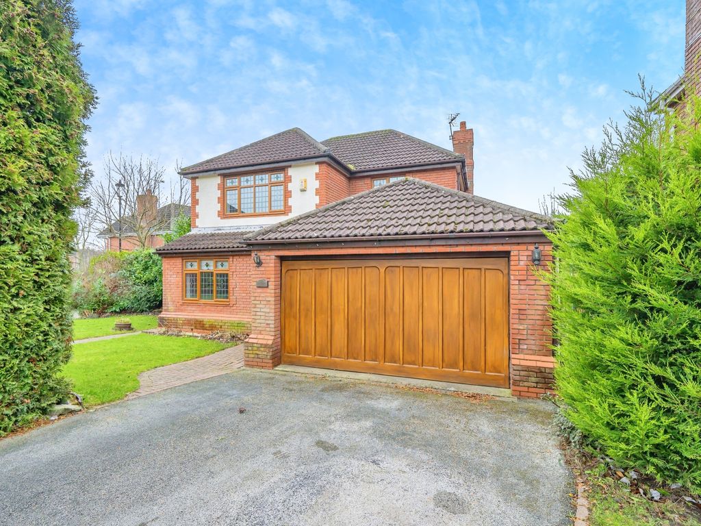 4 bed detached house for sale in Chislet Court, Widnes, Cheshire WA8, £