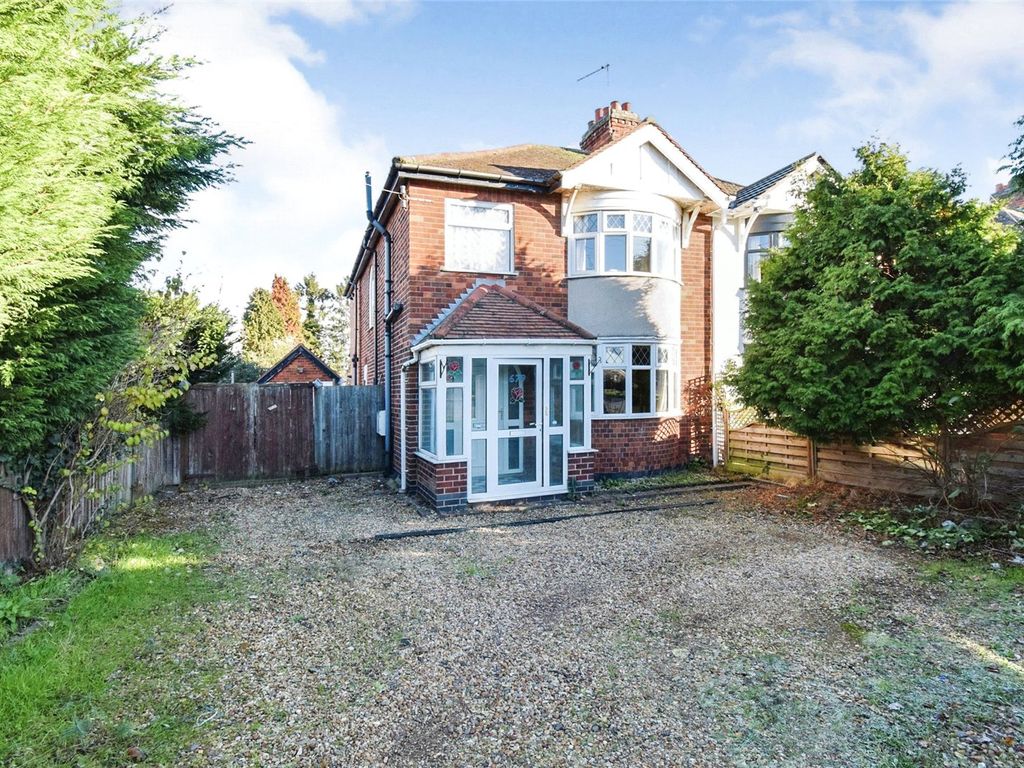 3 bed semidetached house for sale in Loughborough Road, Birstall