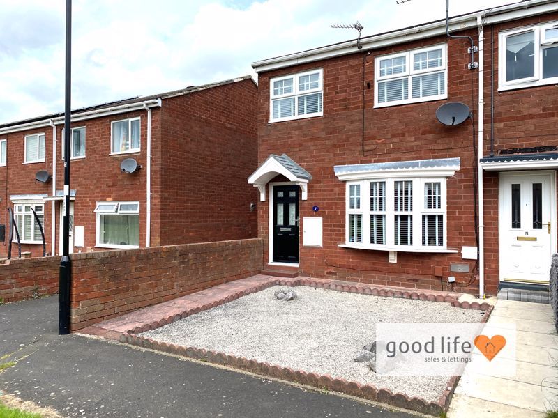 3 bed semidetached house for sale in Tintagel Close, Thorney Close