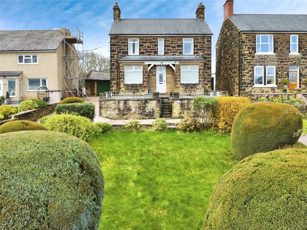 4 bed detached house for sale in BrynYGaer Road, Pentre Broughton