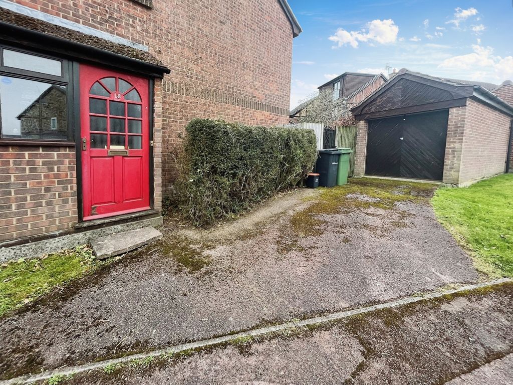 2 bed semidetached house for sale in Monkdown, Downswood, Maidstone