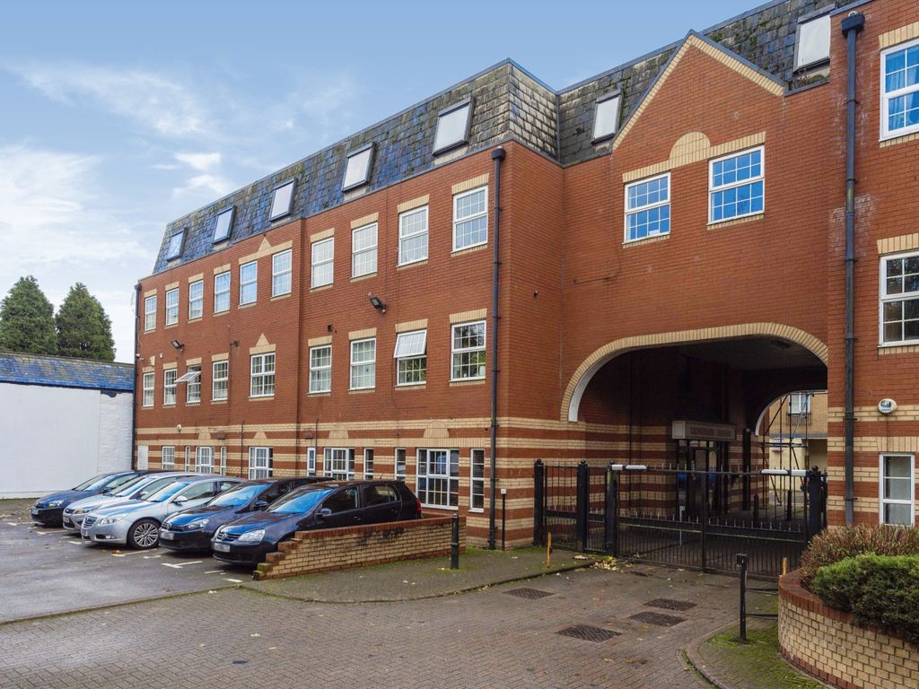 Langham House East Mill Street Luton Bedfordshire LU1  