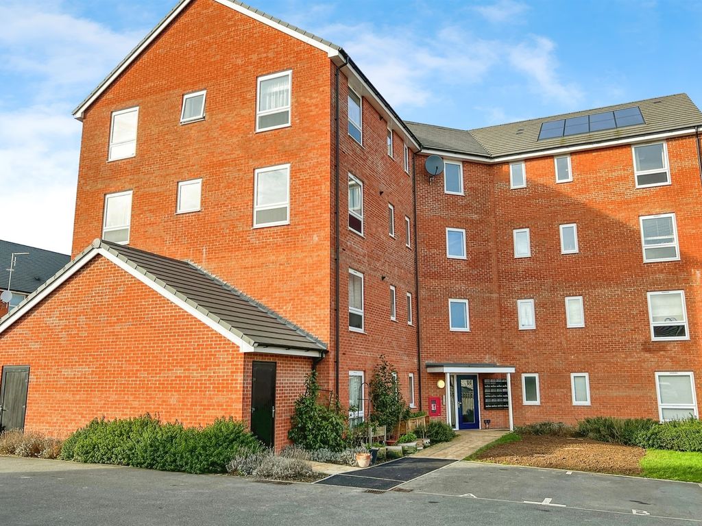 2 bed flat for sale in Galapagos Grove, Bletchley, Milton Keynes MK3, £