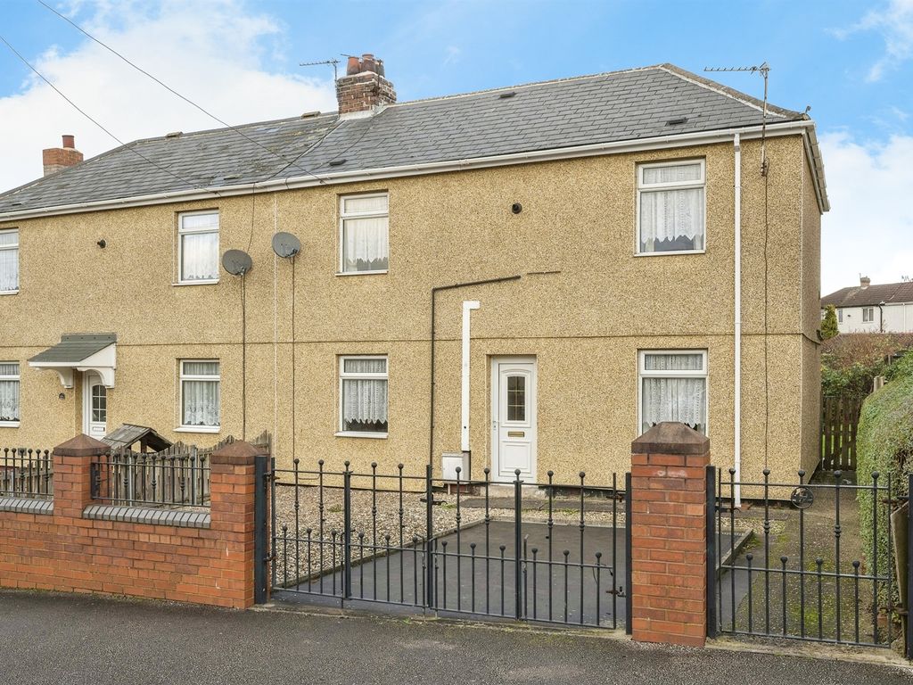 3 bed semidetached house for sale in Norman Street, Thurnscoe