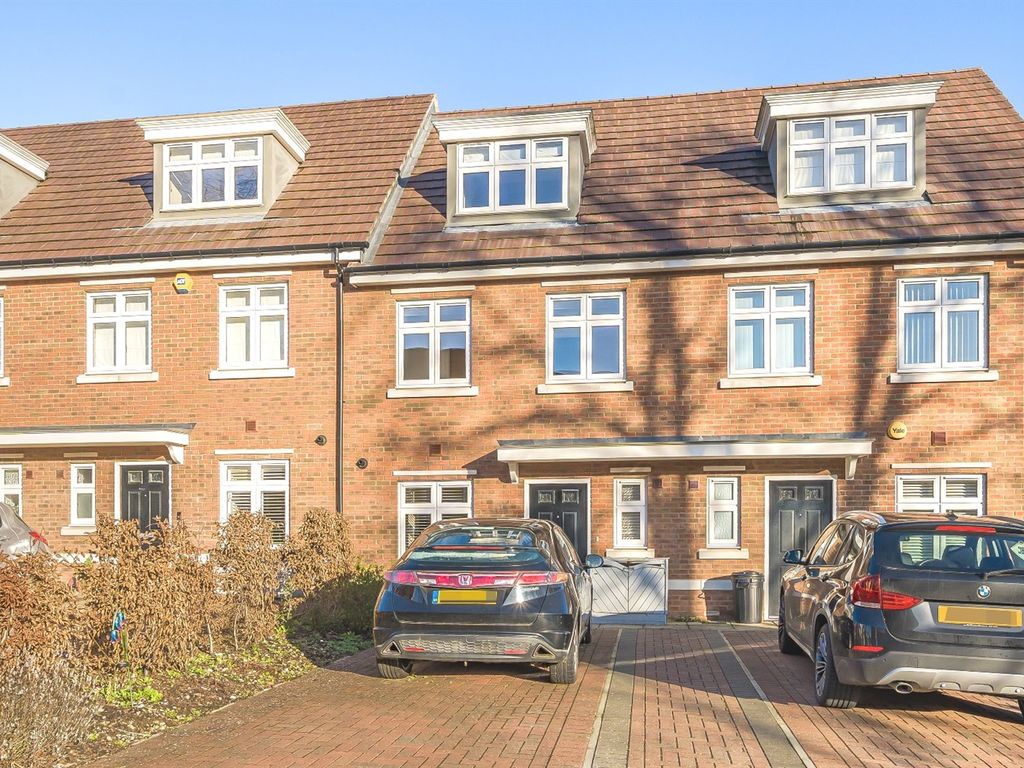 4 bed terraced house to rent in Faringdon Road, Reading RG6 Zoopla