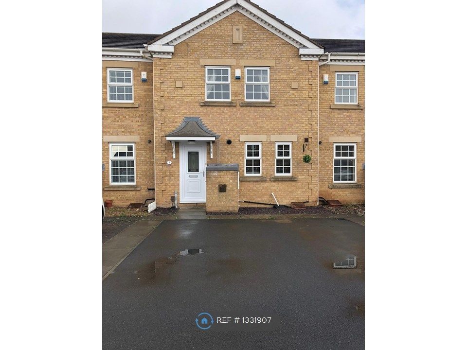 4 bed terraced house to rent in Trecastell, Ingleby Barwick, Stockton