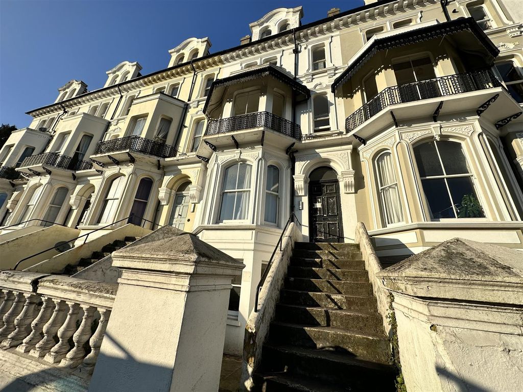 1 bed flat to rent in St. Helens Road, Hastings TN34, £825 pcm Zoopla