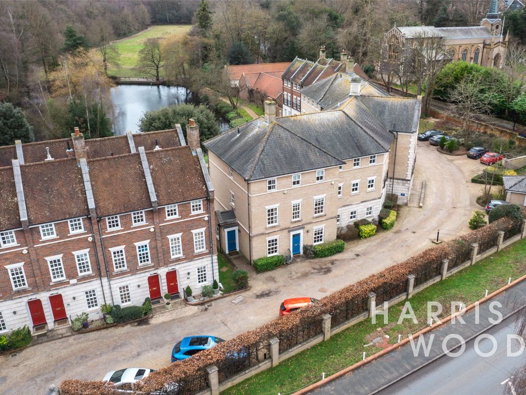 3 bed end terrace house for sale in Lexden Park, Colchester, Essex CO3