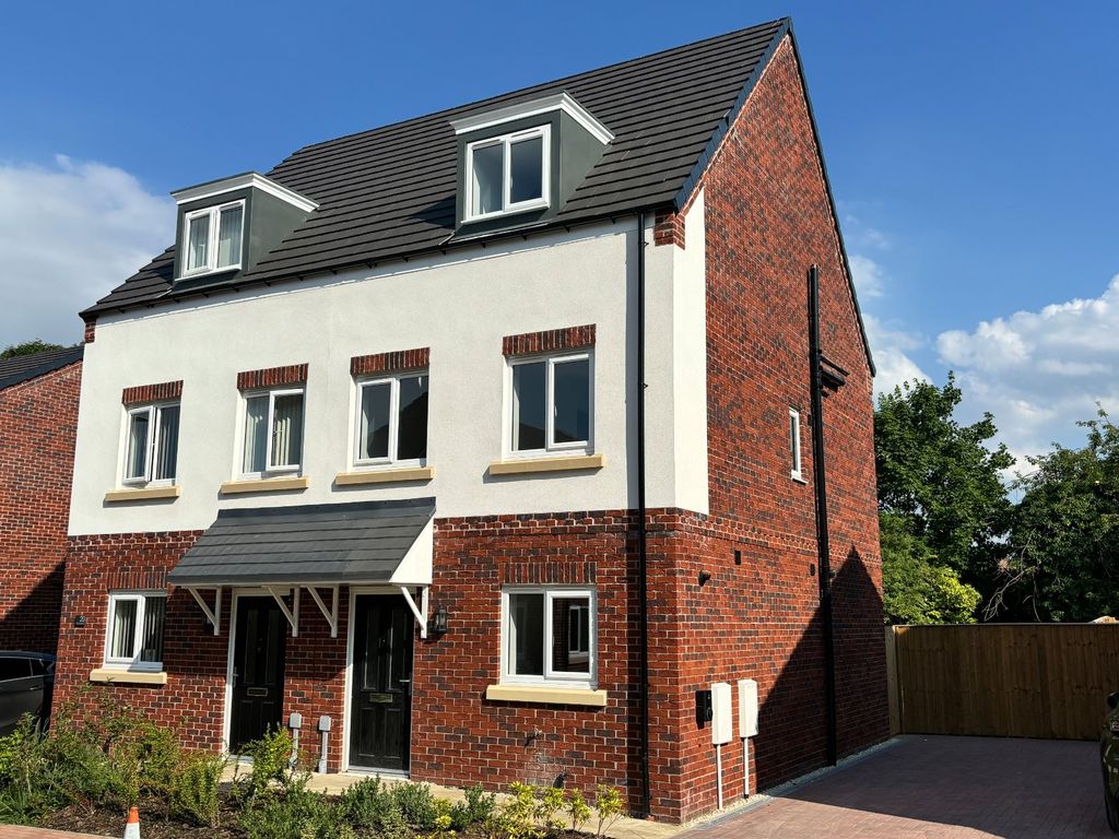 New home, 3 bed semidetached house for sale in Fulwood Gardens