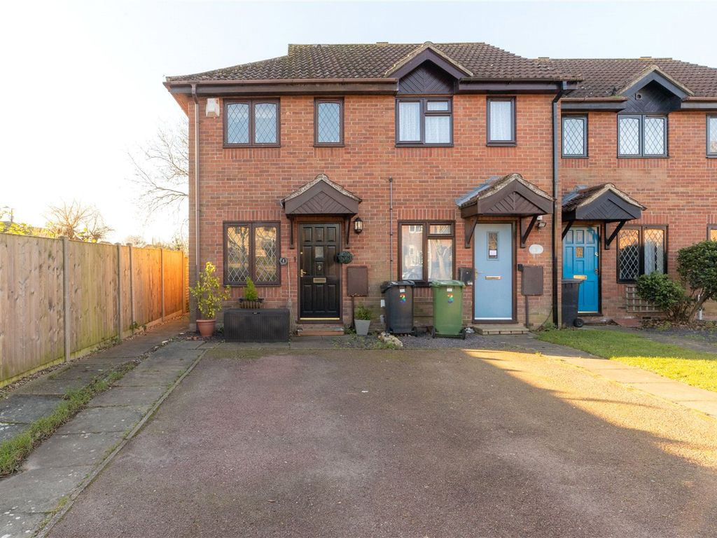 2 bed end terrace house for sale in Margaret Reeve Close, Wymondham