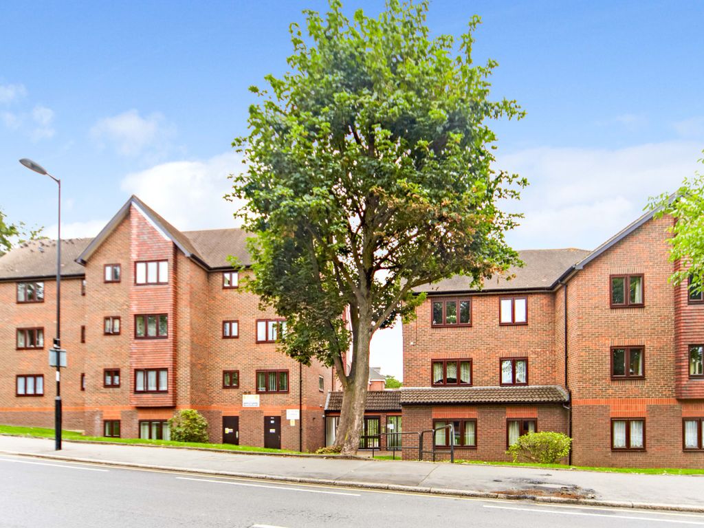 2 bed flat for sale in Autumn Lodge, 1 South Park Hill Road, South