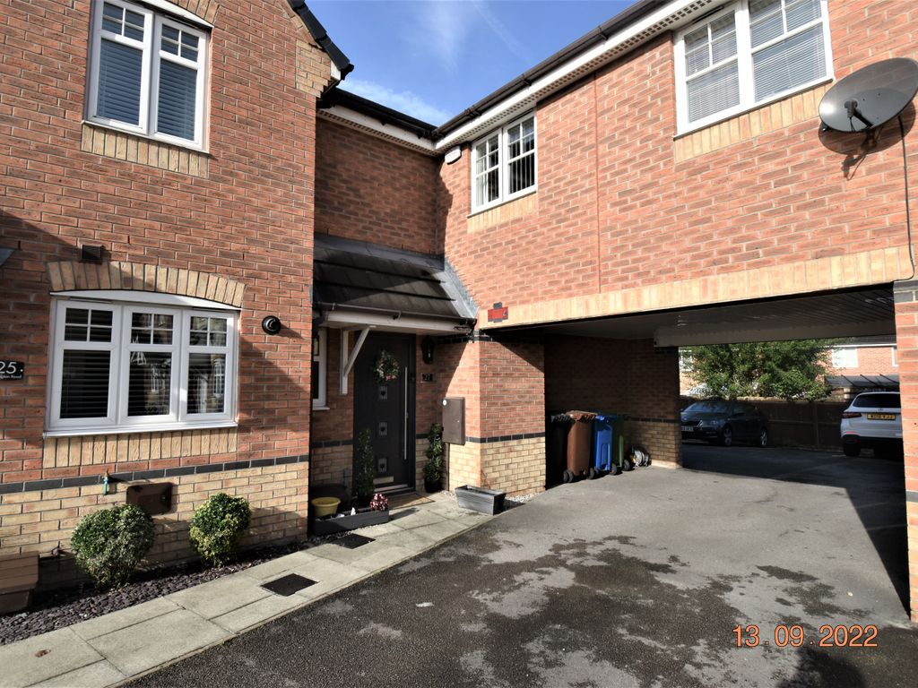 3 bed mews house to rent in Dartington Road, Wigan WN2 Zoopla