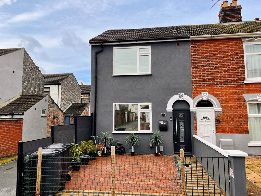 Churchill Road, Great Yarmouth NR30  