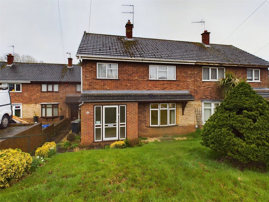 3 bed semidetached house for sale in Grasmere Drive, Worcester