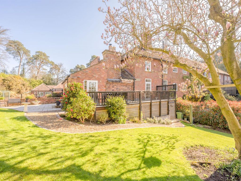 2 bed property for sale in Stanmore Mews, Stourbridge Road, Bridgnorth