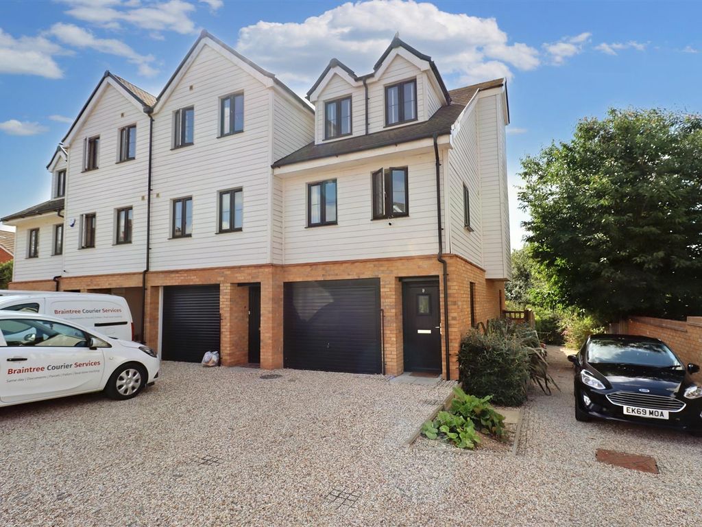 3 bed end terrace house for sale in Dovehouse Yard, Braintree CM7 Zoopla