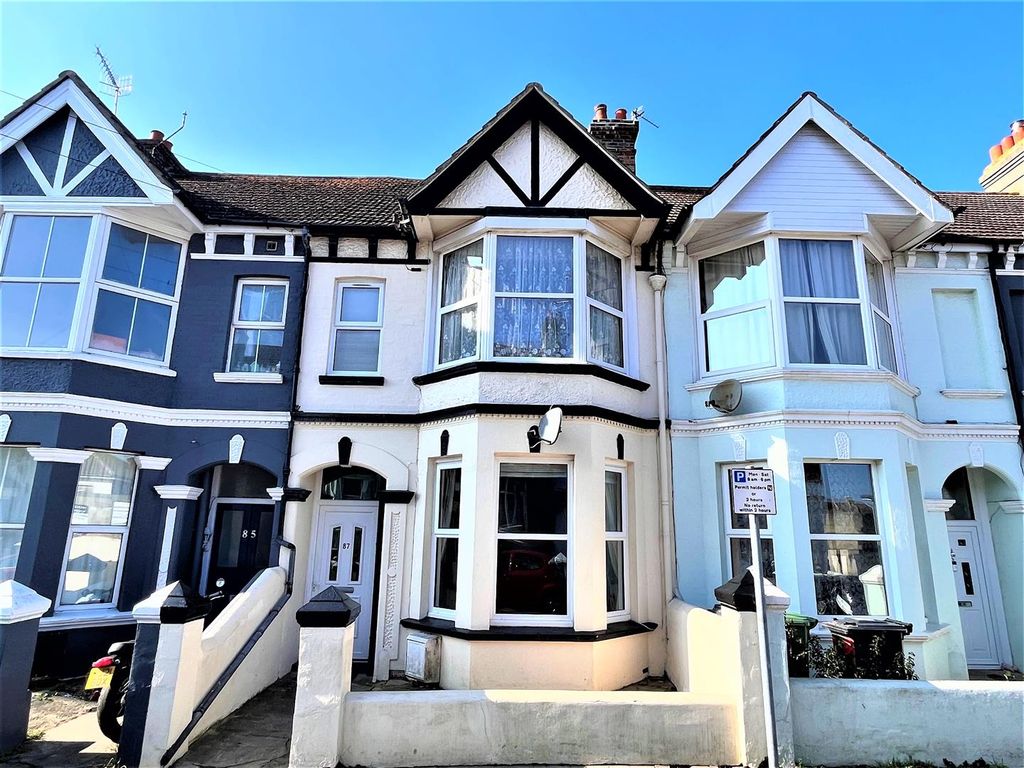6 bed terraced house for sale in Reginald Road, BexhillOnSea TN39