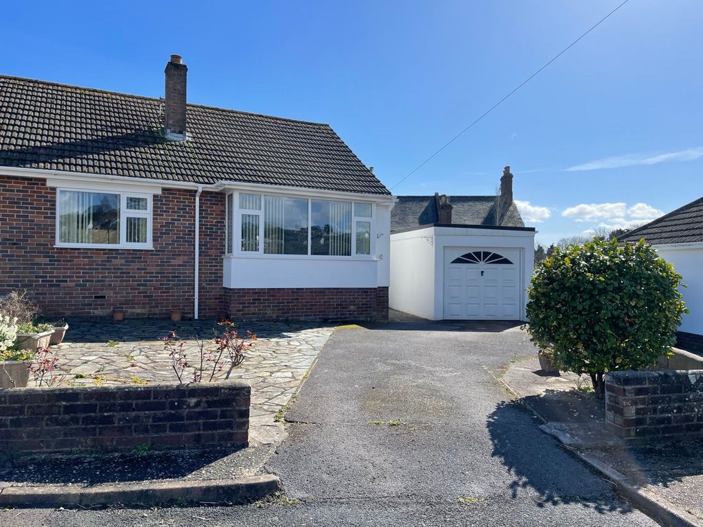 2 bed semidetached bungalow for sale in Gard Close, Torquay TQ2, £