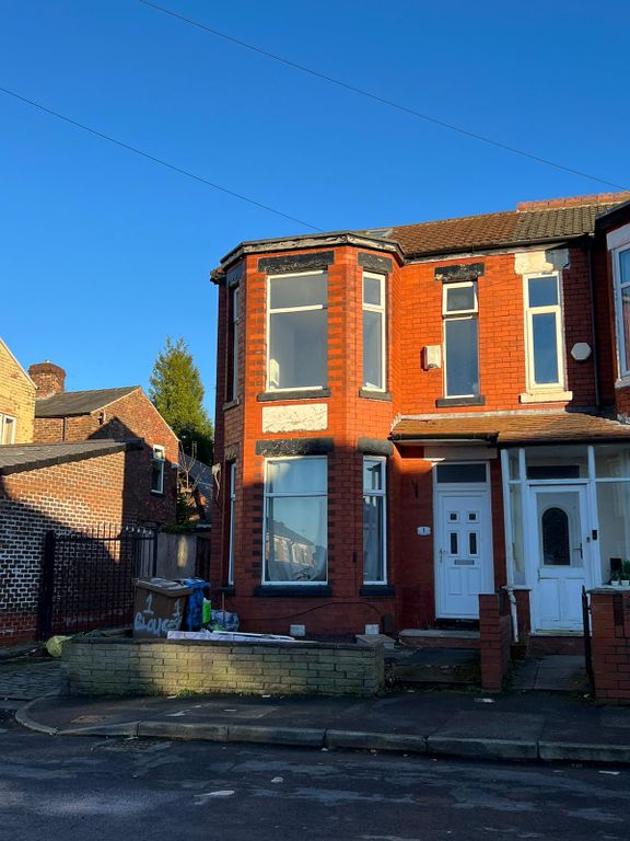 3 bed terraced house to rent in Gloucester Road, Salford M6, £1,300 pcm