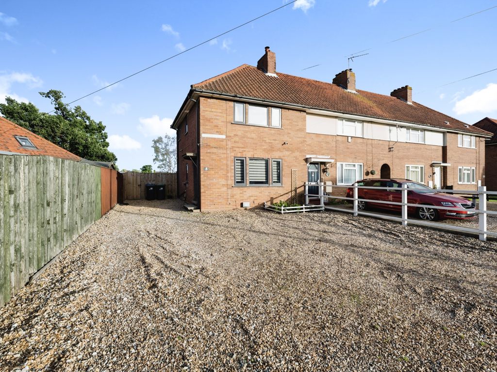 2 bed end terrace house for sale in Cambridge Road, Stretham, Ely CB6