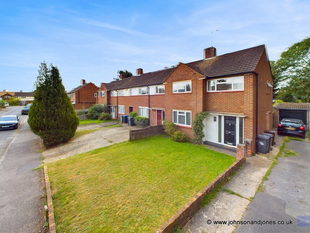 3 bed semidetached house for sale in Fairway, Chertsey KT16, £479,950 Zoopla