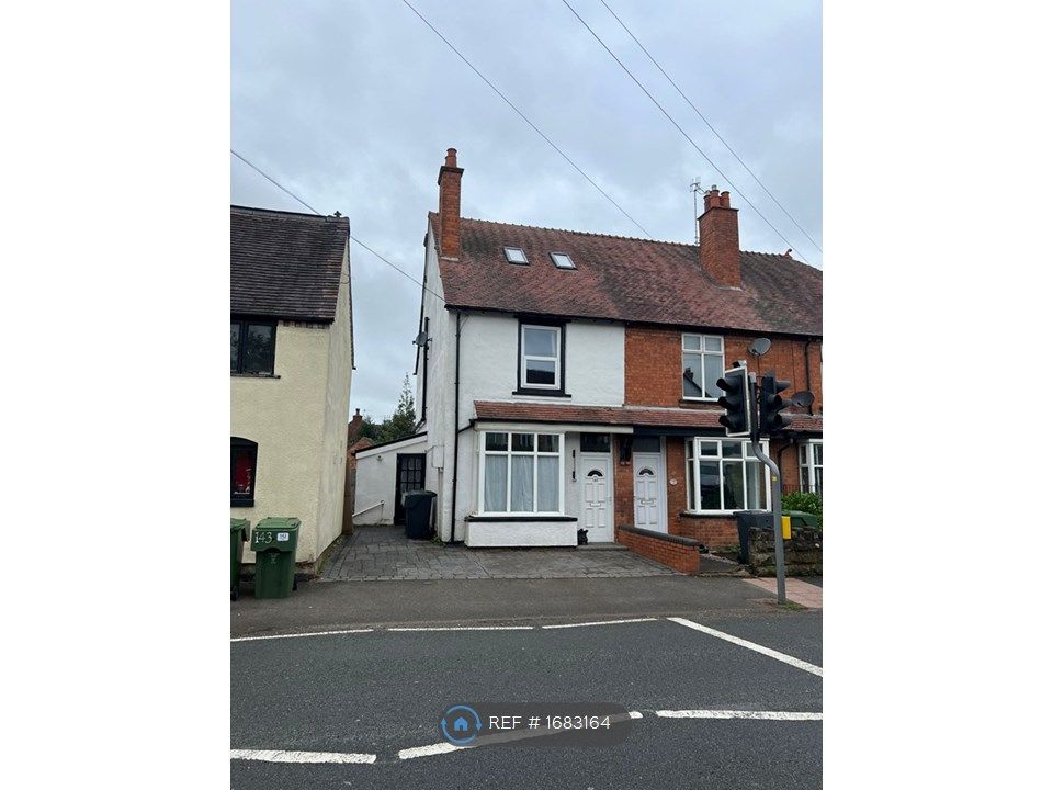 4 bed end terrace house to rent in Stourbridge Road, Bromsgrove B61