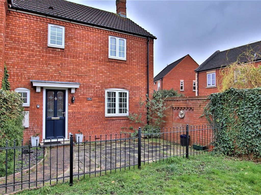 3 bed end terrace house for sale in Laurel Avenue, Walton Cardiff