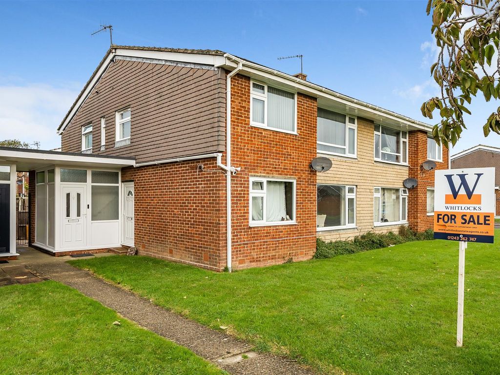 2 bed flat for sale in Elbridge Crescent, Rose Green, Bognor Regis PO21