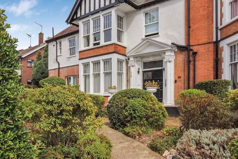 1 bed flat for sale in Chalkwell Avenue, WestcliffOnSea SS0 Zoopla