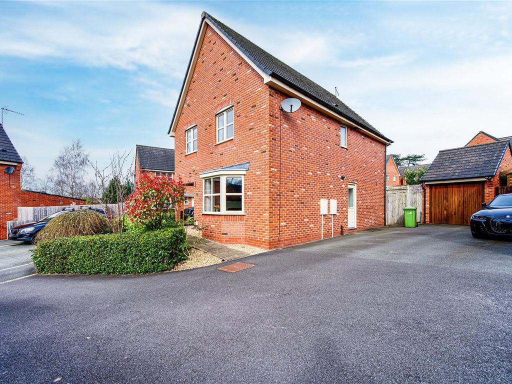 4 bed detached house for sale in Sweet Briar Court, Astbury, Congleton
