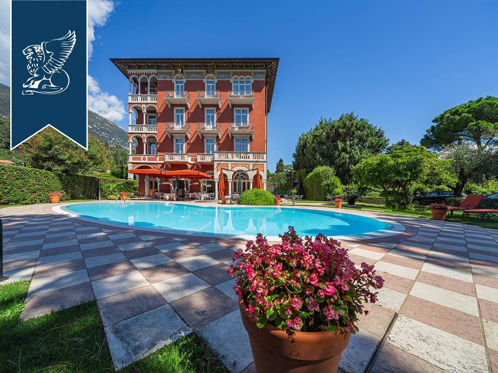 Hotel/guest house for sale in Toscolano Maderno, Brescia, Lombardia