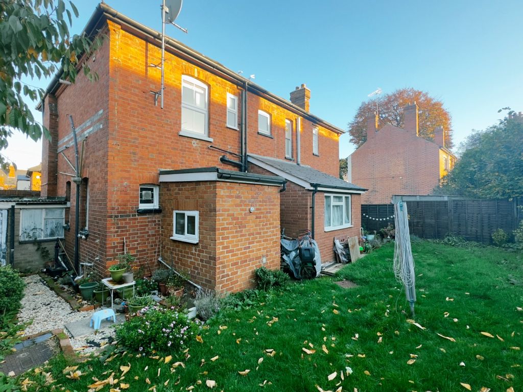 1 bed flat for sale in Eastern Avenue, Reading, Berkshire RG1 Zoopla