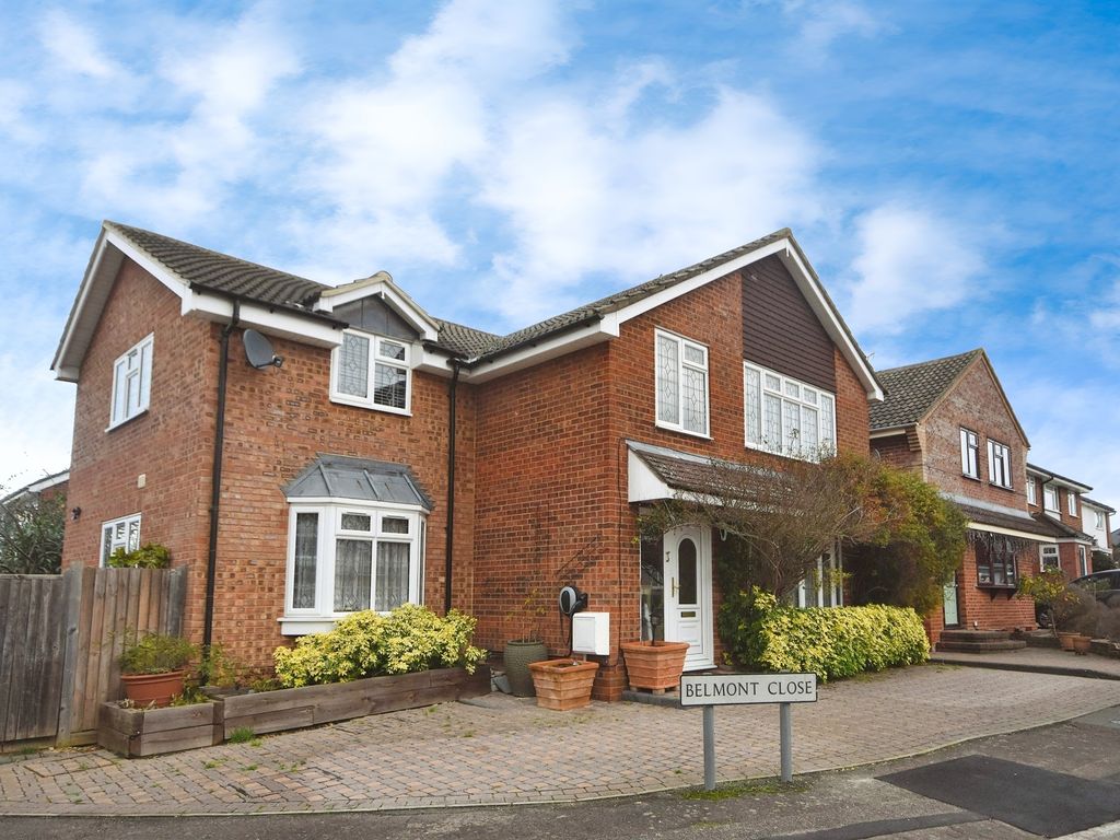 4 bed detached house for sale in Belmont Close, Springfield, Chelmsford